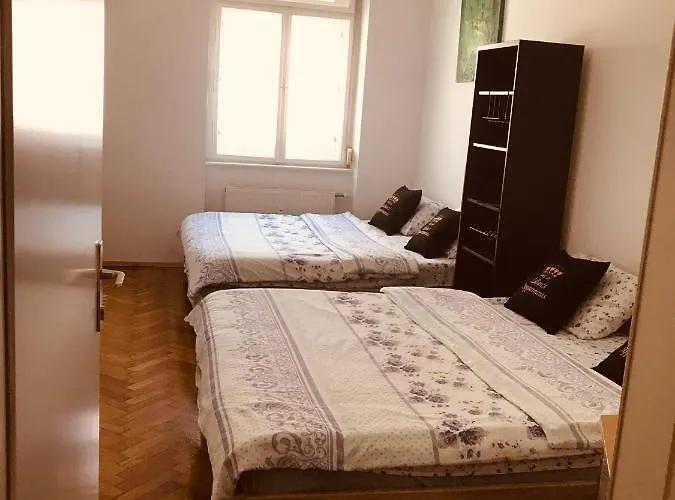 Old Citycenter Apartman